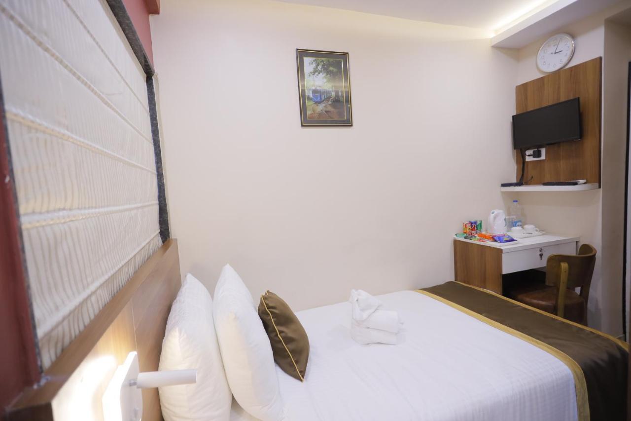 The Avenue Hotel Ballygunge Kalkuta Zewnętrze zdjęcie