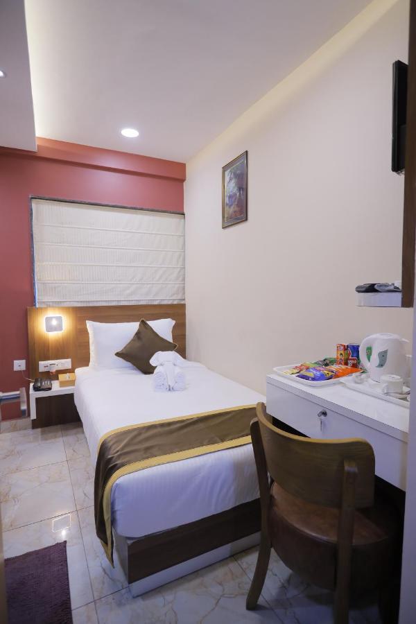 The Avenue Hotel Ballygunge Kalkuta Zewnętrze zdjęcie